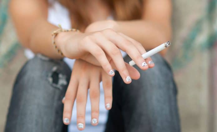 Smoking Among American Teens Would Be Much Higher Without Vaping